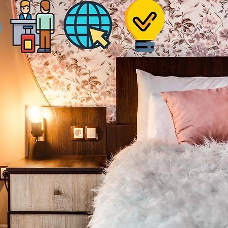 Апартаменти В Центрі Львова Lviv Ngoại thất bức ảnh