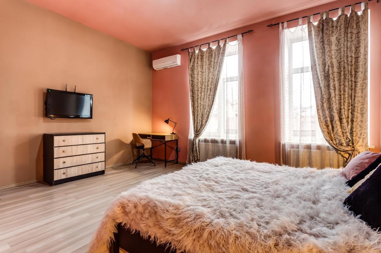 Апартаменти В Центрі Львова Lviv Ngoại thất bức ảnh
