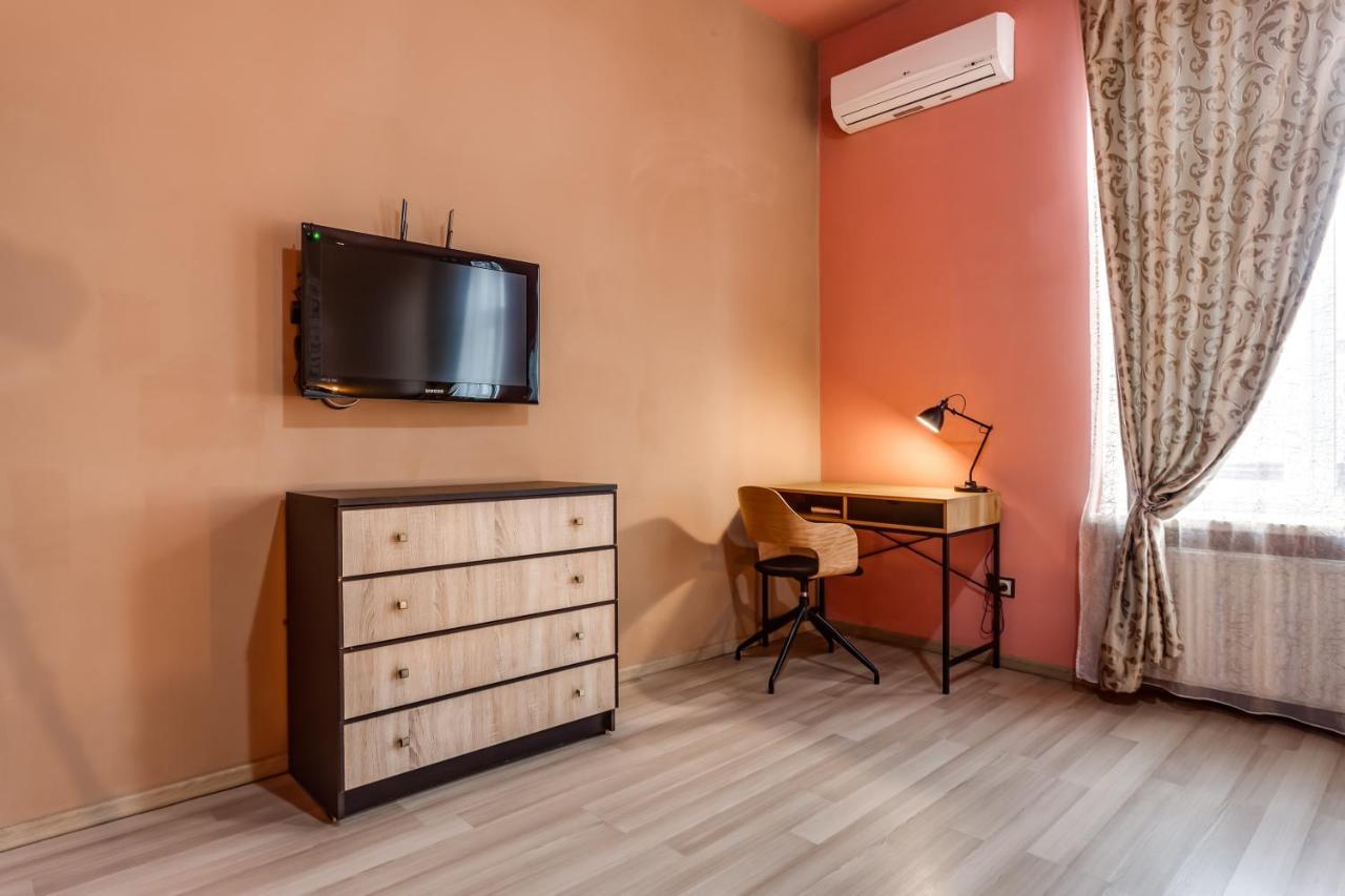 Апартаменти В Центрі Львова Lviv Ngoại thất bức ảnh